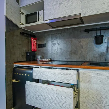 Oceanway In The Center Of Baleal Ferrel (Leiria)